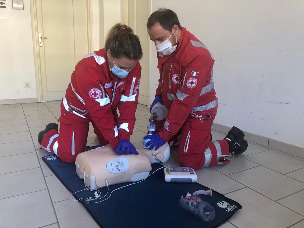 I corsi per le manovre salvavita della Croce Rossa