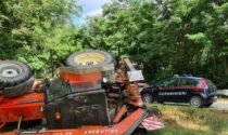 Agricoltore si ribalta con il trattore: grave a Novara