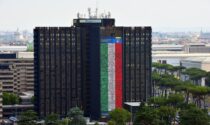 Poste, i volti i quattro biellesi sulla bandiera record per tifare l’Italia