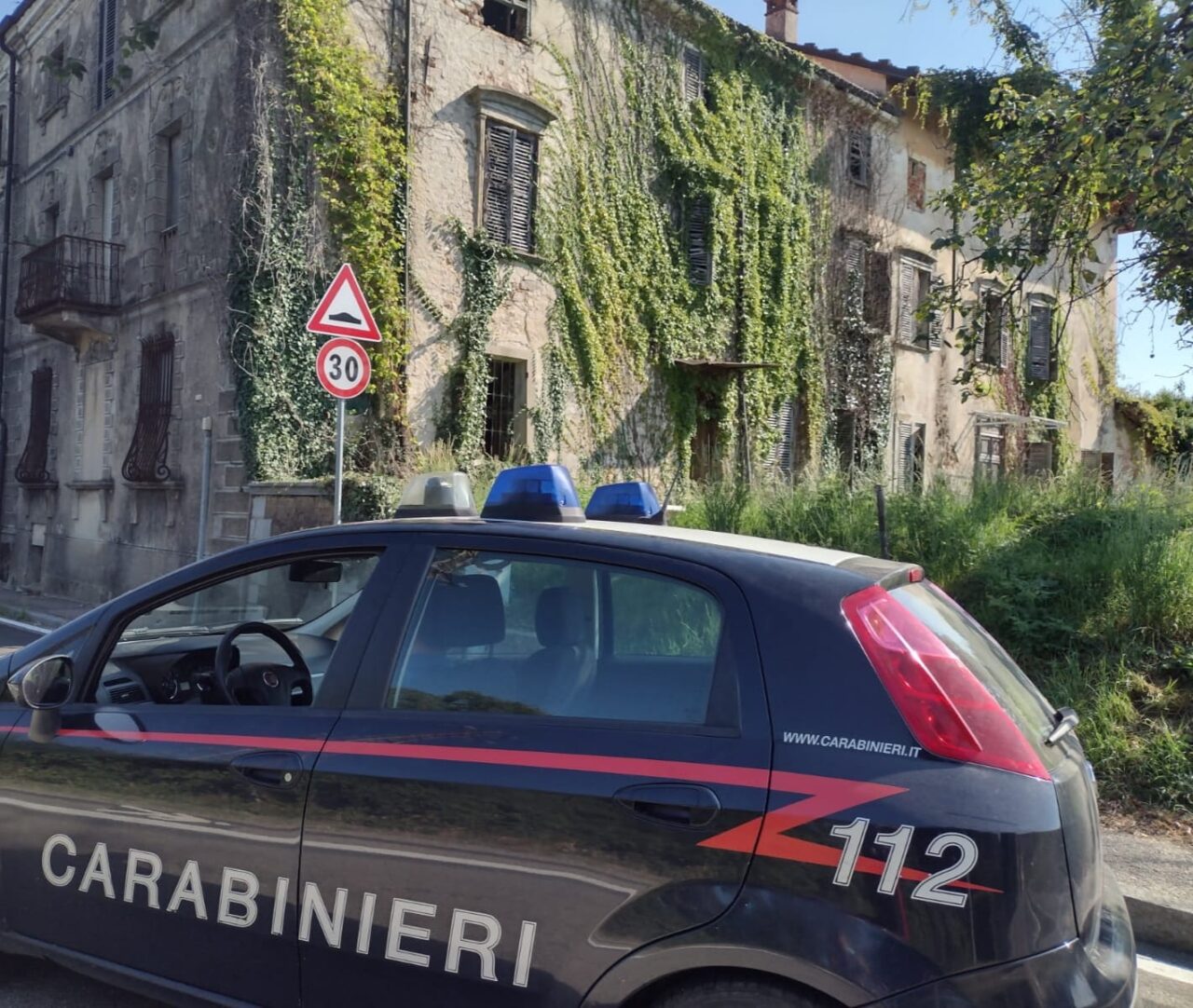 Bioglio, festino a base di droga interrotto dai Carabinieri