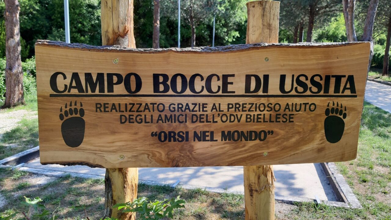 Campo bocce di Ussita rifatto grazie agli Orsi Biellesi