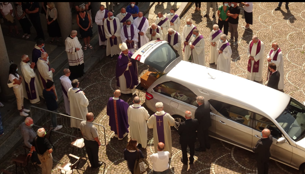 Addio al diacono Costantino Pierconti, oggi il funerale con il vescovo