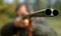 Ritrovato il fucile perso da un cacciatore nei boschi di Vigliano. La denuncia però resta
