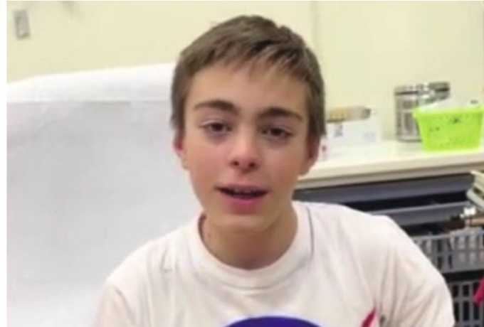 L’appello di Alessandro, il primo vaccinato under 11: «Fatelo»