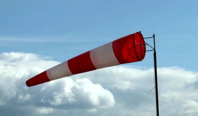 Meteo Biella: potenti raffiche di vento