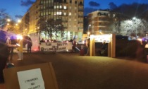 I No Vax si rifanno sentire: manifestazione davanti alla stazione San Paolo
