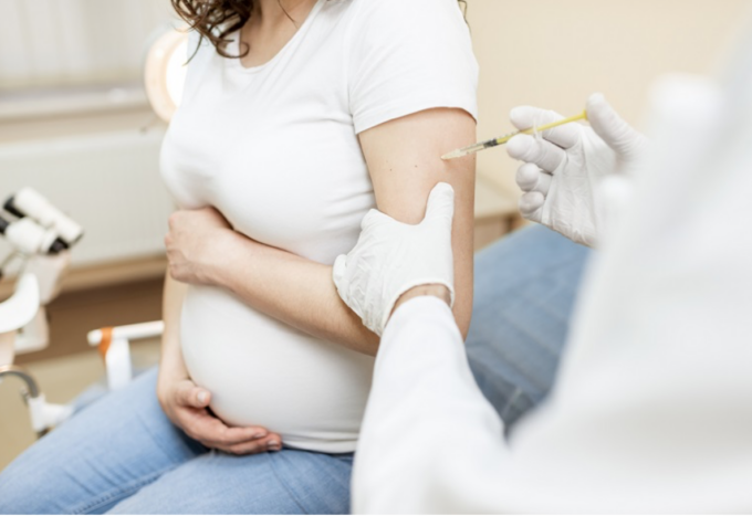 Vaccinazione per donne in gravidanza o allattamento, in arrivo due open day