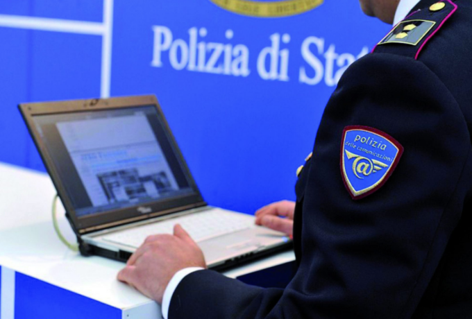 Una vita da social – il truck della campagna educativa itinerante delle Polizia di Stato fa tappa a Biella