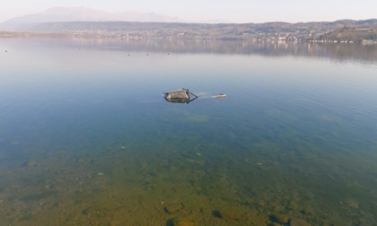 Pescatore finisce con il pick-up nelle acque del Lago di Viverone