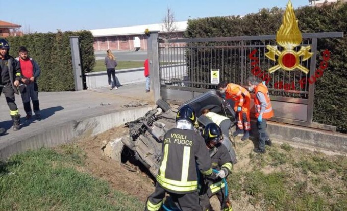 Sono padre e figlia le due vittime dello schianto di ieri alla periferia di Saluzzo
