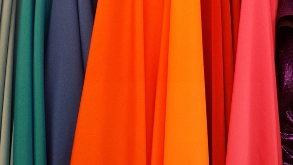 Tutti i colori della moda per l’estate 2022