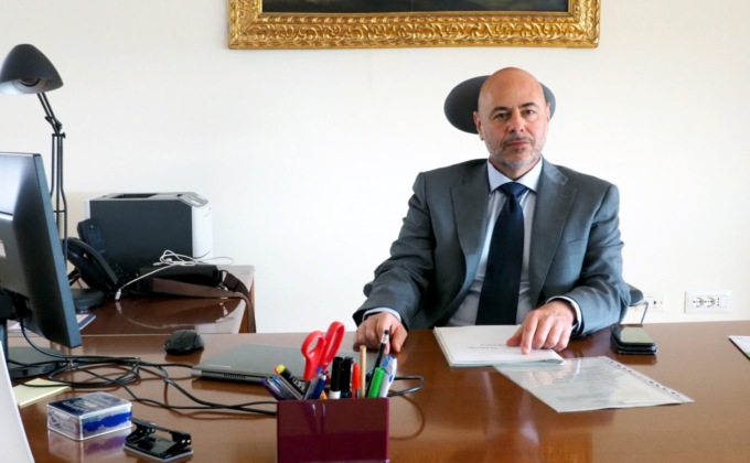 Indagato il direttore generale dell’Asl di Biella Sanò: “Favorì un’amica al concorso”