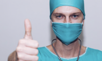 Come diventare chirurgo plastico: requisiti e opportunità di lavoro