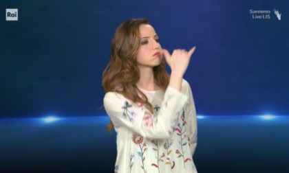 Una biellese all'Eurovision 2022: è Martina Rebecca Romano Lis performer sorda