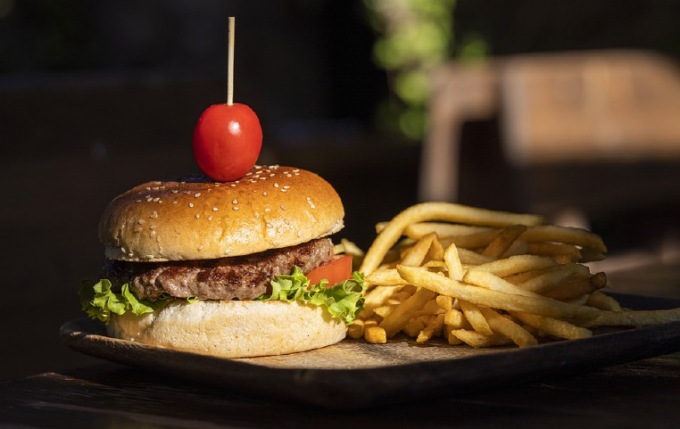 Burger King cerca 200 addetti
