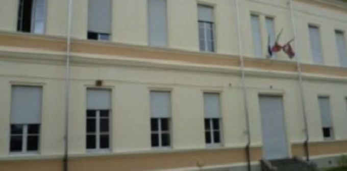Bona, lancio del tocco per i 130 neo diplomati