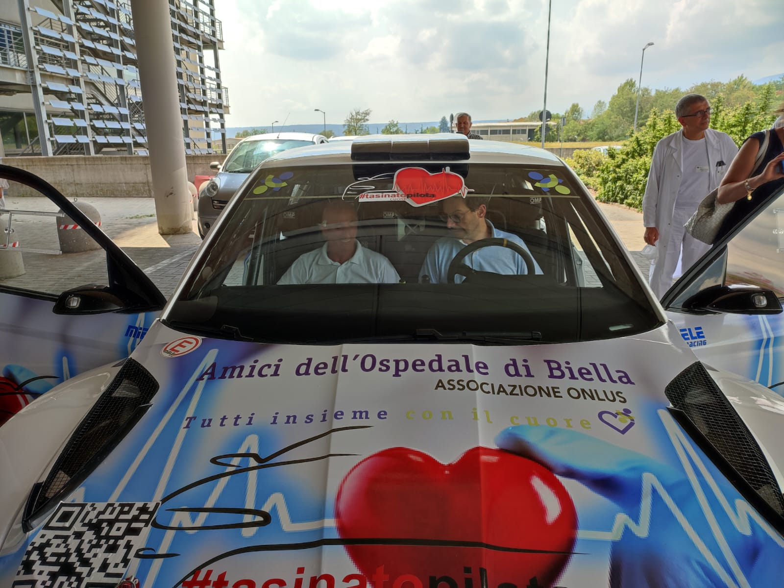 presentazione auto Pierangelo Tasinato, Una mano sul cuore – Cardiologia di Biella 2022 (4)