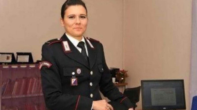 Maresciallo capo dei carabinieri di 37 anni trovata morta in casa
