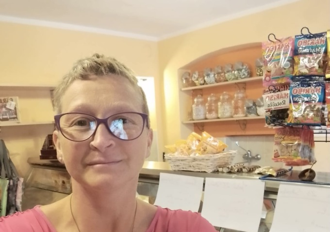 «Costretta a chiudere il negozio»
