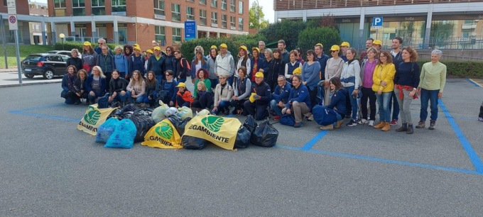 Puliamo il mondo: raccolti quasi 100 kg di rifiuti nei 4 giardini pubblici di Biella