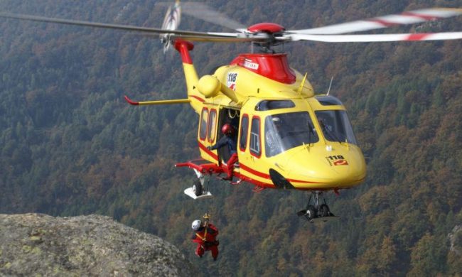 Un 45enne precipita con il parapendio. Trasportato a Torino non è grave