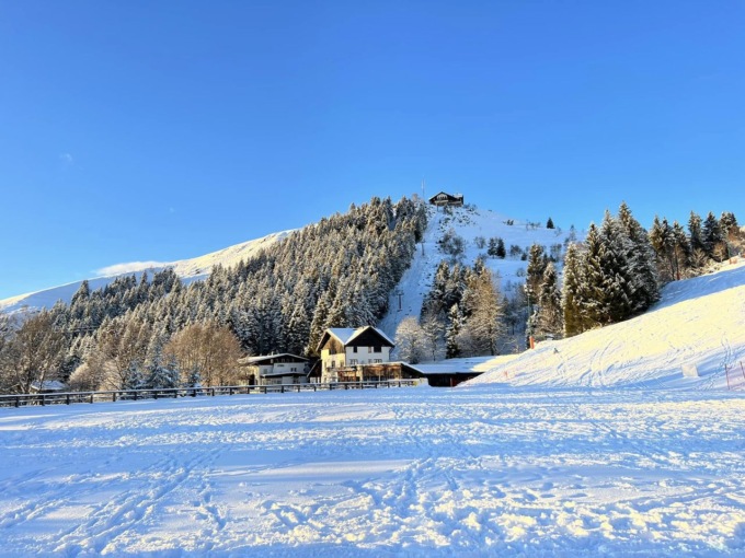 Bielmonte, altri 10 centimetri caduti nelle scorse ore: le nuove foto e tanta neve
