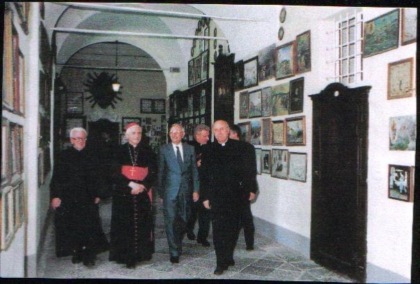 Addio a Benedetto XVI, le immagini della sua visita a Oropa nel 1996