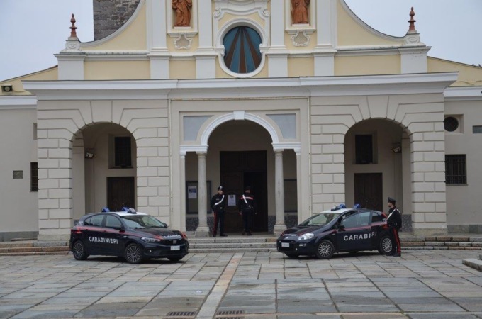 Furto in sacrestia, scoperto e denunciato. Nei guai uomo di 54 anni