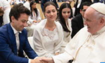 Novelli sposi biellesi in udienza dal Papa
