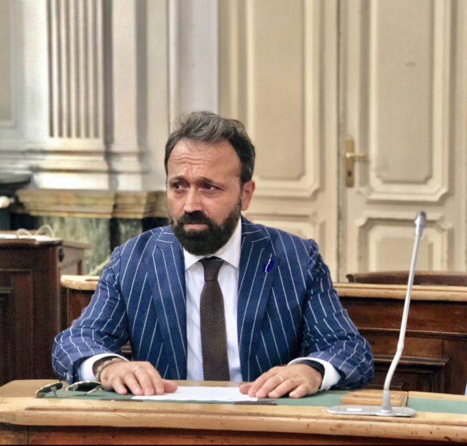 Si dimette il consigliere comunale Alessandro Vignola