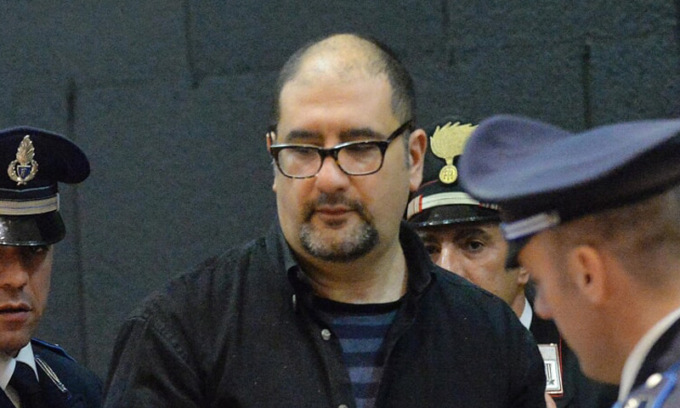 Proiettile e minacce al procuratore di Torino che ha chiesto l’ergastolo per Cospito