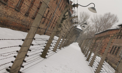 Giorno della Memoria a “Su Nuraghe”: Immagini dal Lager di Auschwitz e dalla fabbrica di Schindler in Cracovia