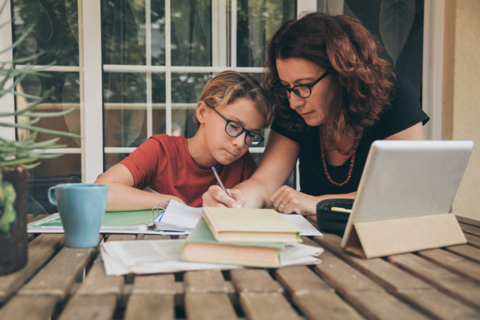 Home schooling: l’alternativa alla scuola che è spesso il meglio per la formazione dei bambini