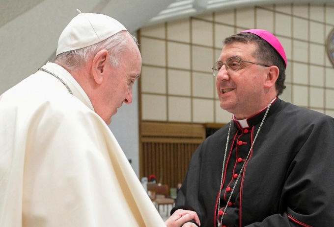 Addio a Giuliano Fighera: il toccante messaggio del vescovo Roberto Farinella