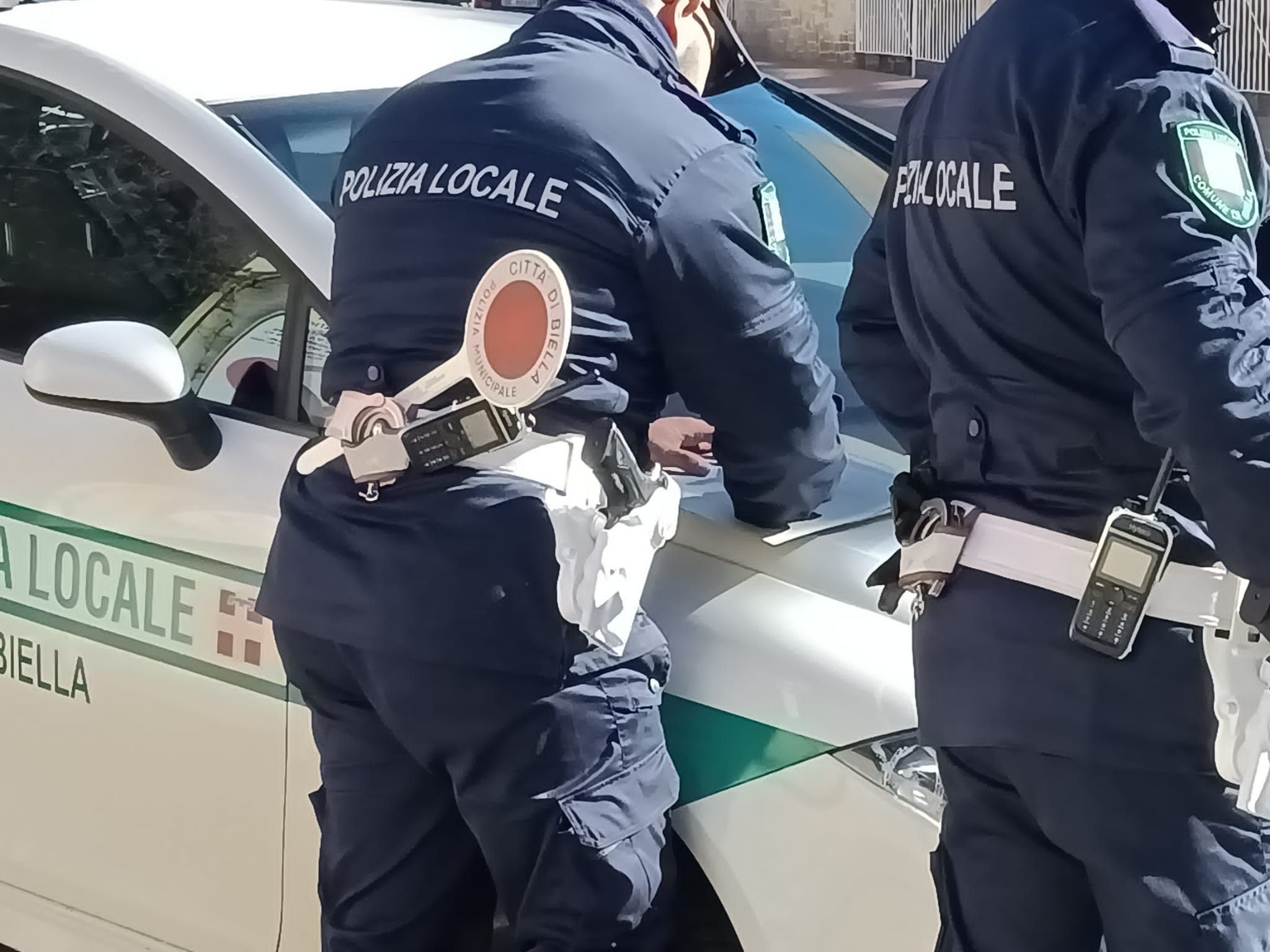 controllo-polizia-municipale-paletta - Le Giornate di Polizia Locale