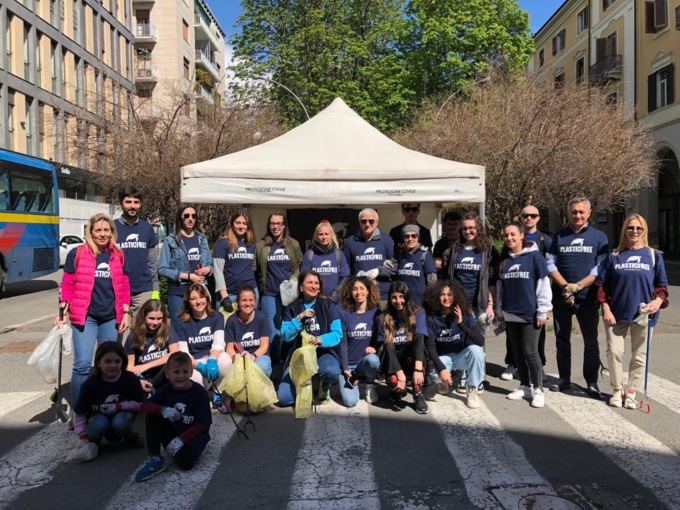 Successone alla “giornata dei mozziconi”
