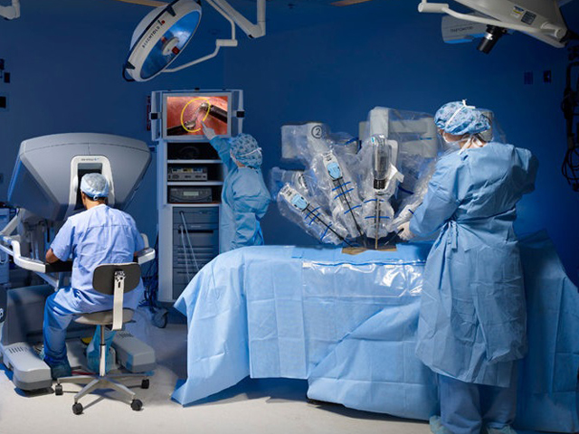 Sì alla robotica in sala operatoria