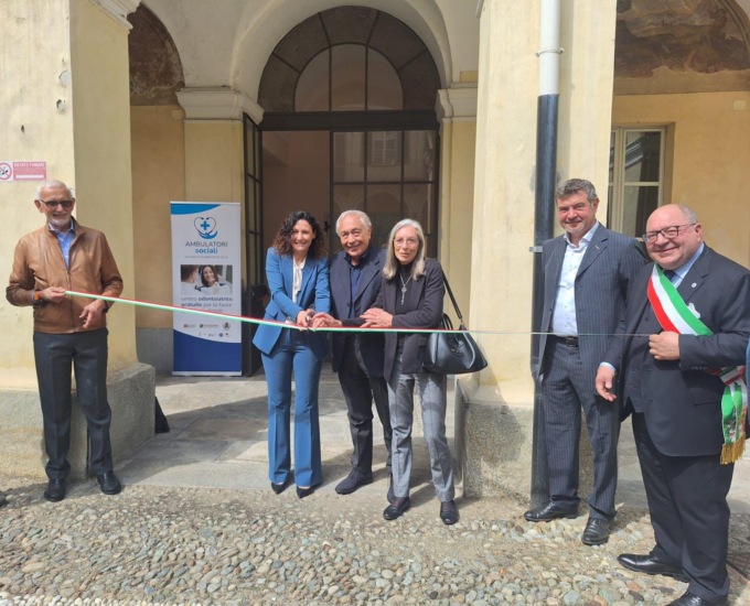 Inaugurato il centro dentistico gratuito