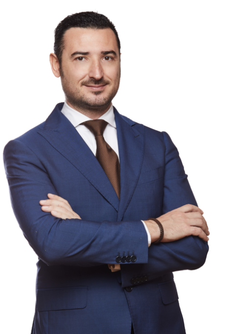 Masserano, sindaco sotto assedio