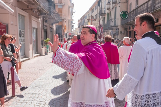 Il vescovo Farinella in trasferta a Ivrea per la patronale di San Savino