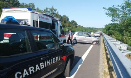 Scoppia la gomma e perde il controllo: paura in tangenziale