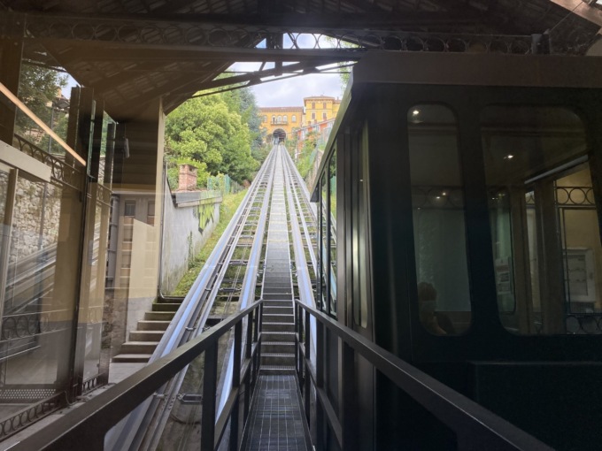 Una navetta gratuita per sostituire la funicolare