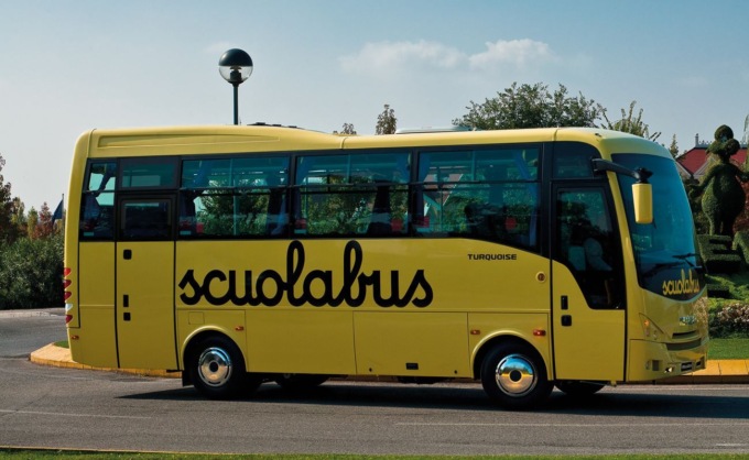 Il Comune cerca fondi per lo scuolabus: il mezzo attuale è del 2002