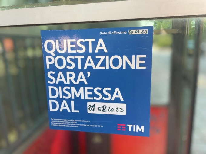 Cabine telefoniche addio, rimozione all’ultima fase