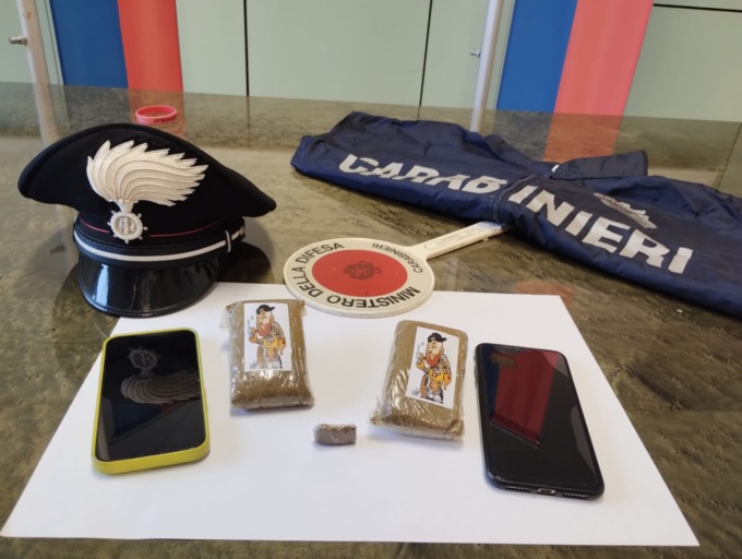 Droga: arrestato uomo di 23 anni – FOTO