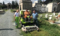 Nei cimiteri di Biella si parte con la pulizia
