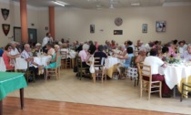 Il pranzo di Ferragosto, anche nel Centro Anziani del Vernato