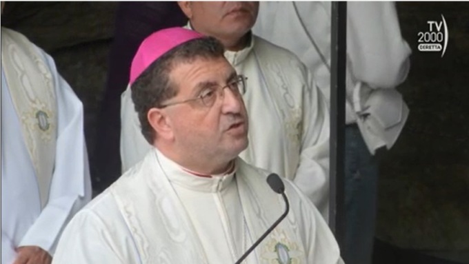 In diretta da Lourdes il Rosario con il vescovo Farinella