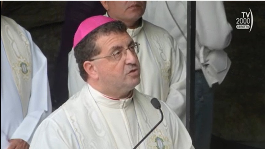 Monsignor Roberto Farinella - Santo Rosario da Lourdes 1