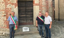 Una pietra da Baldissero Torinese per il lastricato commemorativo Nuraghe Chervu di Biella